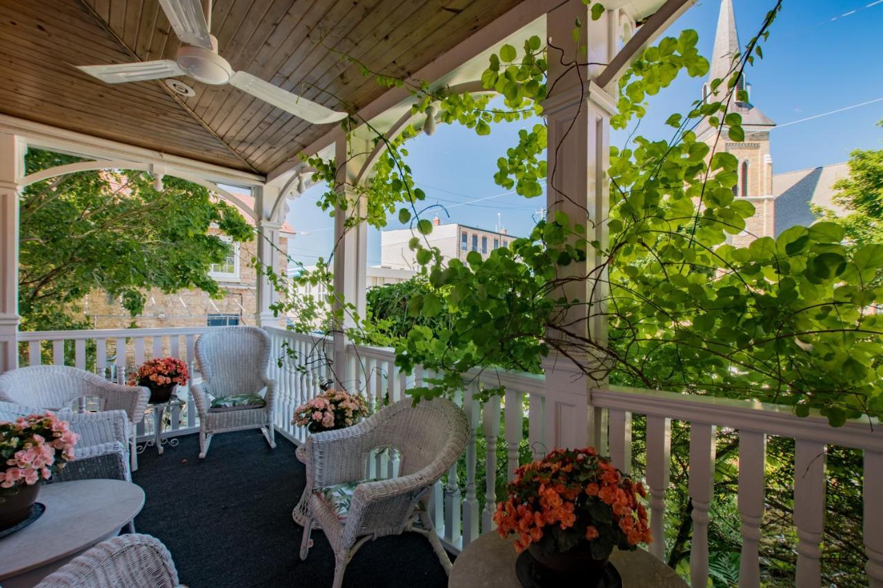 Trinity House Inn Gananoque Eksteriør billede