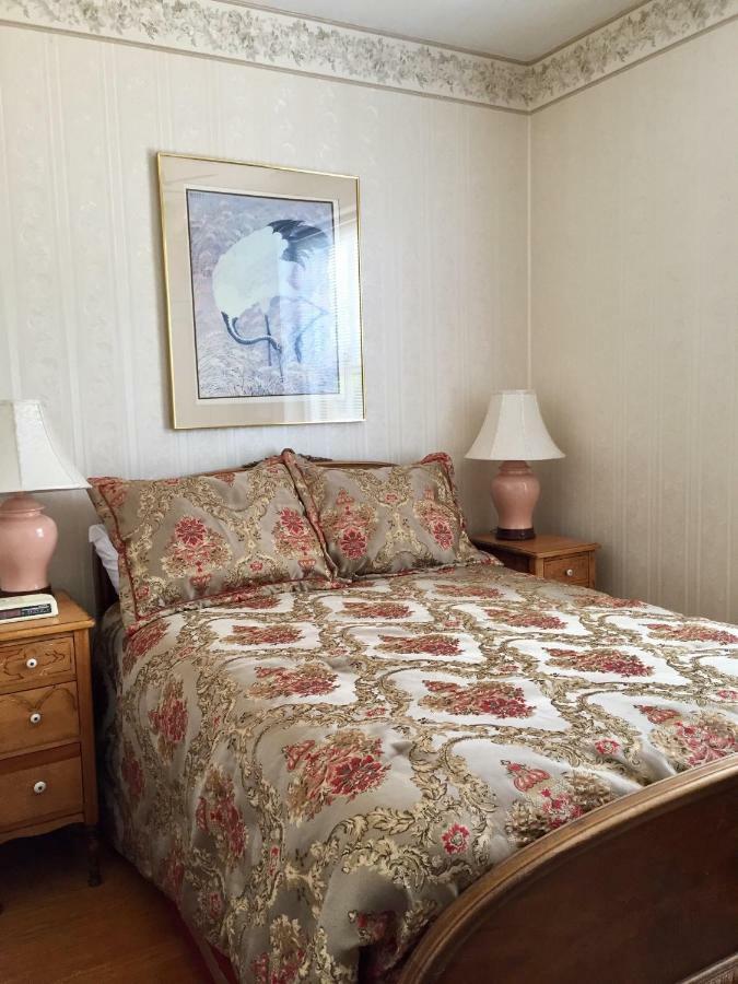Trinity House Inn Gananoque Eksteriør billede